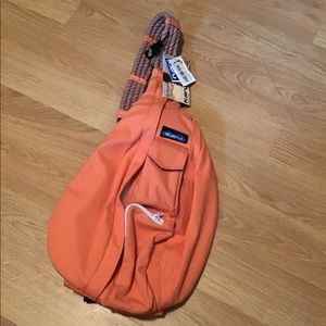 Awesome New With Tags Kavu cross body